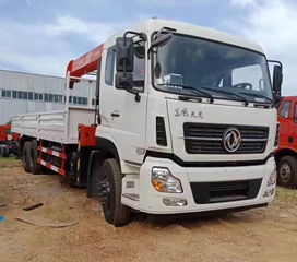 随车吊选购指南 精品大小吨位随车吊与挖机拖车组合，仅16.6万起